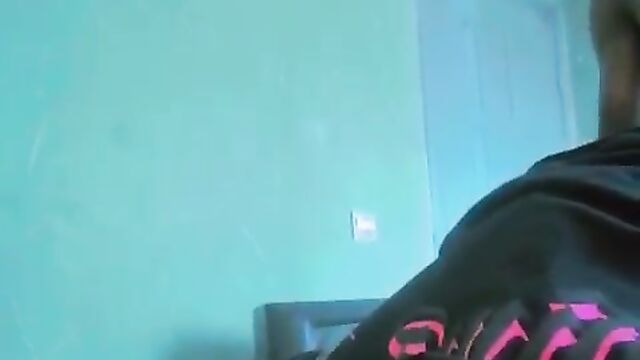 2 university students caught doing bad things on camera - 4 image