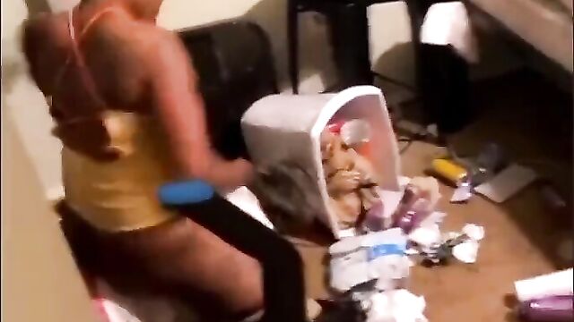 Girl fights without panties, after she caught her man cheating