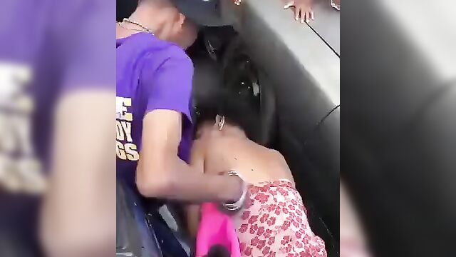 Homeless horny couple caught having sex in front of a crowd