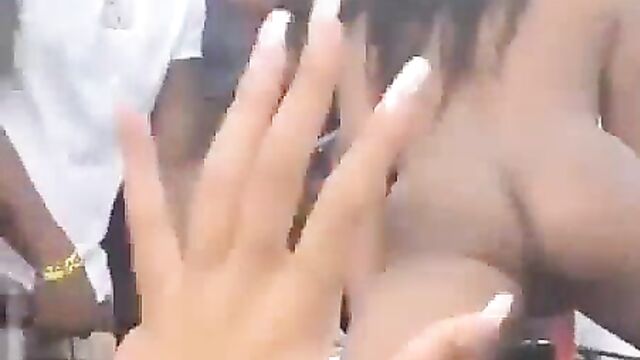 Chick twerking NAKED in public as people watch - 4 image