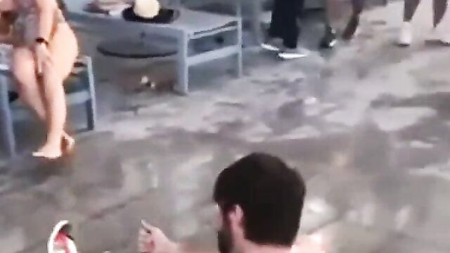 Eating ass while chilling around a pool - 5 image