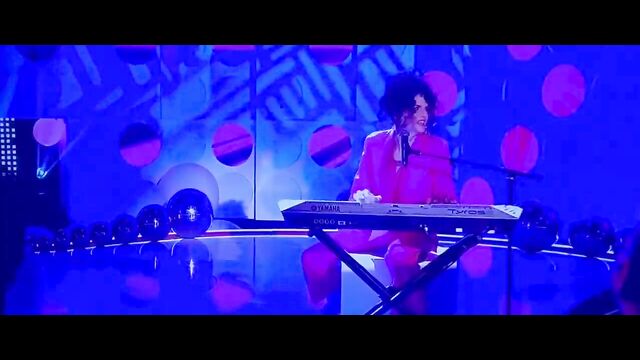 Transwoman strips naked in public on UK Live TV - 1 image