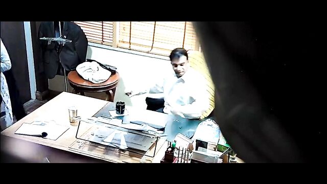 Judge caught sucking Secretary’s breasts in his office - 5 image