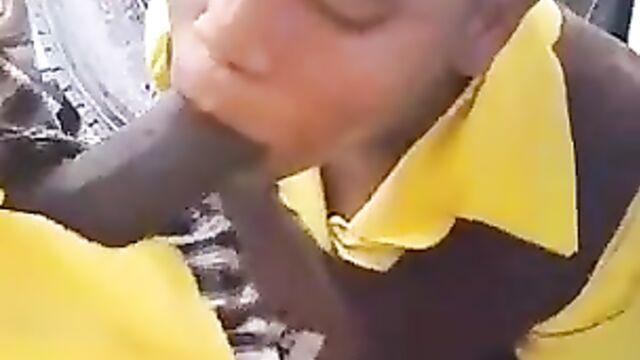 2 students having sex in public after class - 4 image