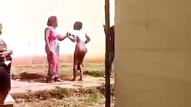 Wife caught sidechick pants down with her husband and beat her up in public - 5 image