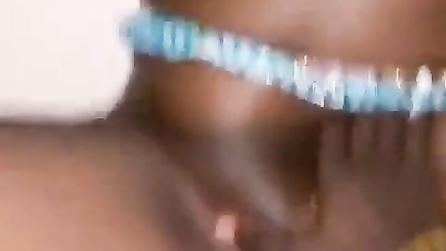 Spoilt Ghanaian SHS Schoolgirl Sextape - 5 image