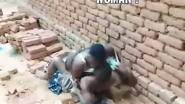 Boobs pop out as woman fights and breaks her husband’s head with a stone - 3 image