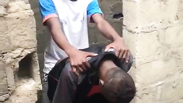 Student skipped school to have sex with ashawo in an uncompleted building, and got CAUGHT - 5 image