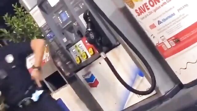 Naked mad woman with big ass caught in public by police - 4 image