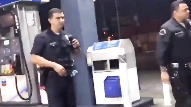 Naked mad woman with big ass caught in public by police - 5 image