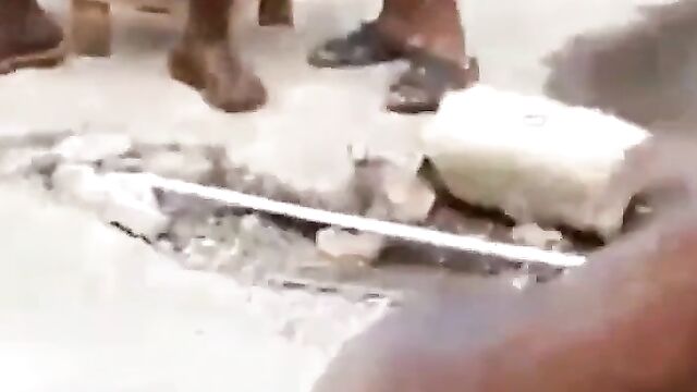 Bottle inside pussy in public! - 3 image