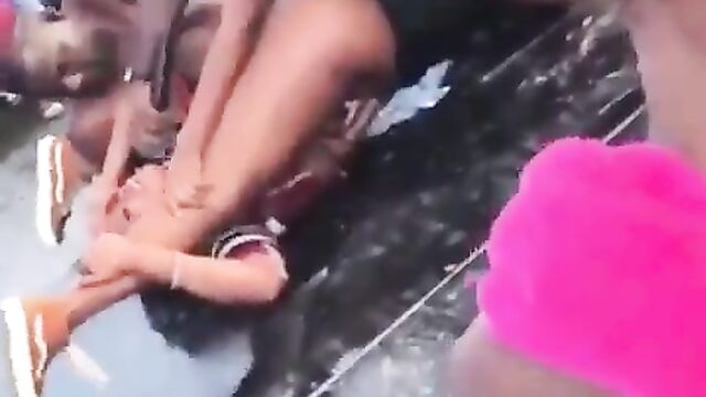 Crazy fingering at a club party in Jamaica - 1 image
