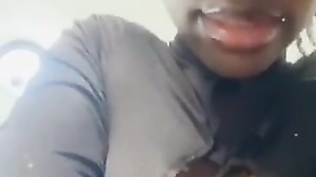 Nude video of Sierra Leone girl which she sent to a rich man so that he will send her money - 4 image