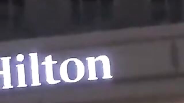 Guests having sex on balcony at Hilton hotel in public - 3 image