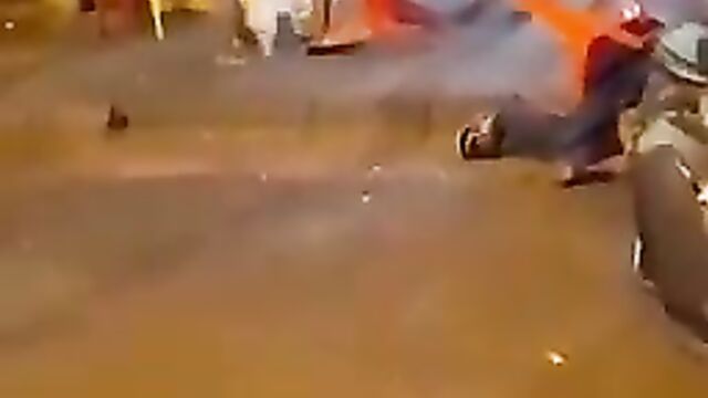 Wife beats up cheating husband and sidechick after she caught them in a public restaurant