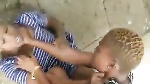 2 African girls fighting dirty, showing ass and panties in public over a man - 3 image