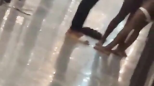 Prostitute grabs and holds customer’s penis for not paying after sex - 1 image