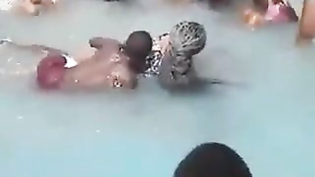 He Removed Her Panties In The Pool And Exposed Her Naked Big Ass In Public - 3 image