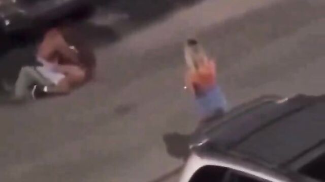 Black Man Pummels A White Man He Pinned On The Ground! (Graphic!! 18+)