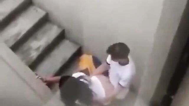 2 Students Caught Fucking In School In Public - 3 image