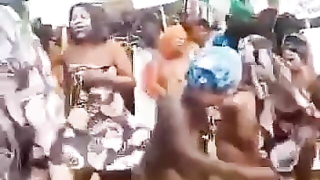 Nigerian Women With Big Breasts And Ass Protesting Naked In Public - 5 image
