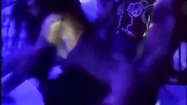 Threesome Sex In Public In Lagos Sex Club (Full Video 18+) - 5 image