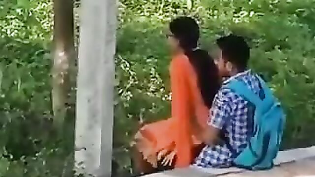 2 Indian University Students Caught Having Sex In The Bush In Public - 3 image