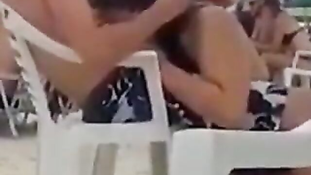 Crazy Couple Caught Enjoying Blow Job On The Beach In Public - 4 image