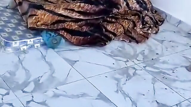 Beggar Caught Having Sex In Public - 3 image