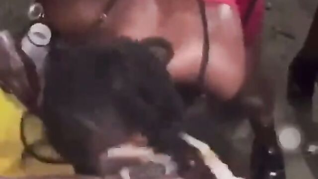 Jamaican Girl Caught Giving Creamy Blow Job In The Club In Public - 4 image