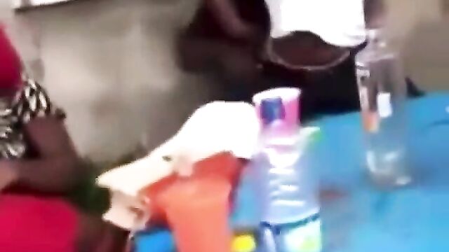 2 Nigerian Students Caught Having Sex With 2 Prostitutes In Public (Full Video 18+) - 3 image