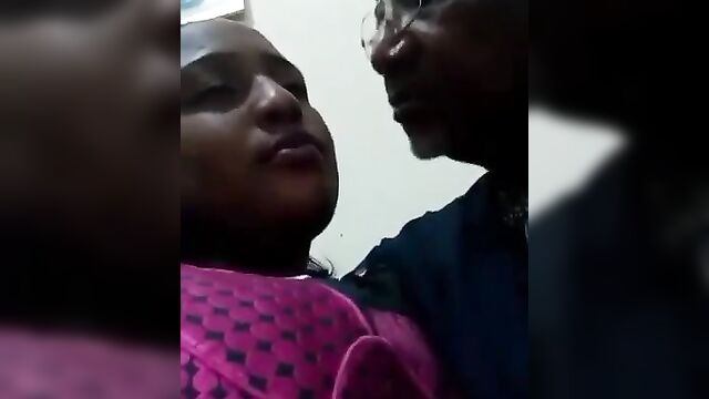 Hausa Sugar Daddy Caught Kissing Side Chick Video LEAKED - 4 image