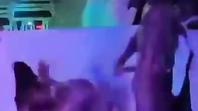 Sex In Public At Ghana Pool Sex Party - 4 image