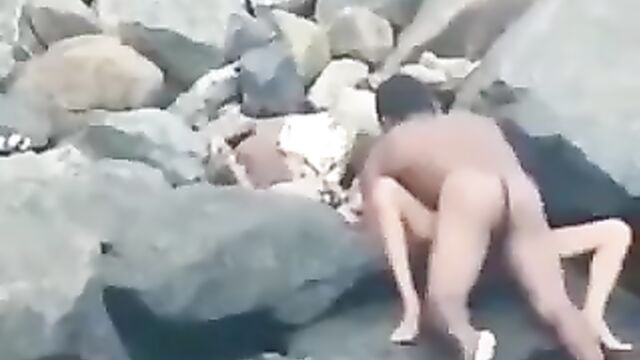 African Couple Caught Having Hot Sex At A River In Public - 4 image