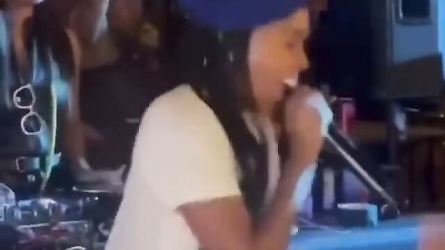 American Singer Janelle Monae Showing Her Breasts In Public - 4 image