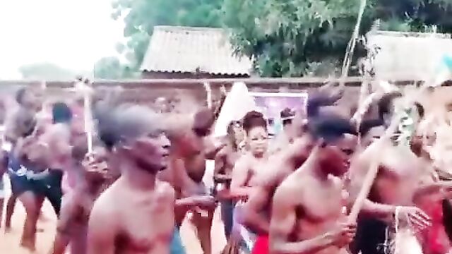 Boobs Out In Public In An African Cultural Ceremony In Nigeria - 4 image