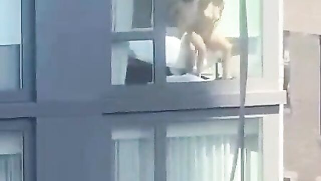 Public Sex In Grand Central Hotel