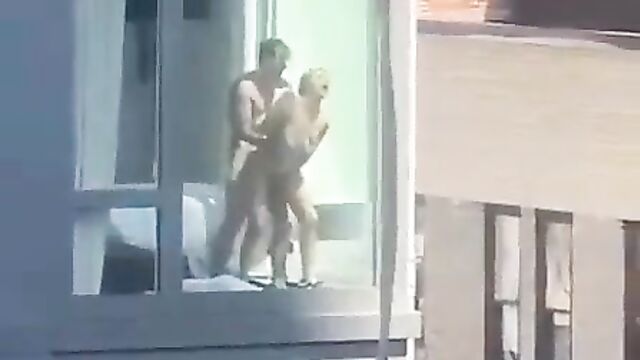 Public Sex In Grand Central Hotel - 5 image