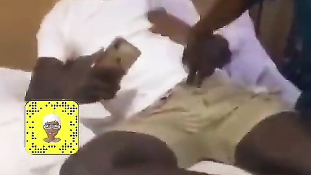 Nigerian Girl Makes Guy Cum In Public With Her Naked Ass - 4 image