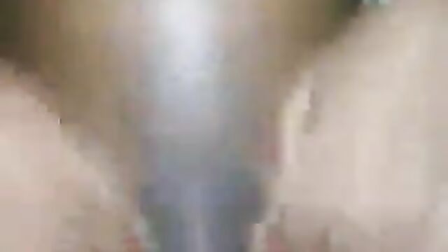 Sex video of landlord chopping female student because she has no money to pay rent!