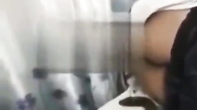 Doctors remove snake from the pussy and body of woman having sex with snake - 5 image