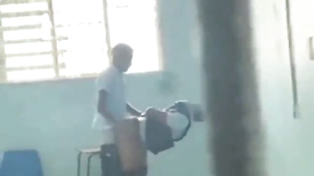 2 Knox College Students Caught Having Sex In Class - 4 image