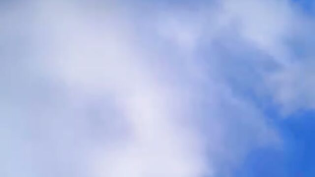 ‘Mad’ woman strips naked in broad daylight, shows ass