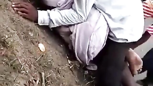 Mad man caught having sex with mad woman in public in Akwa Ibom, Nigeria – Part 1 (Full Video 18+) - 5 image