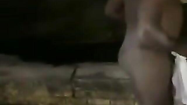 Man beats wife’s NAKED boyfriend after he caught her cheating - 3 image