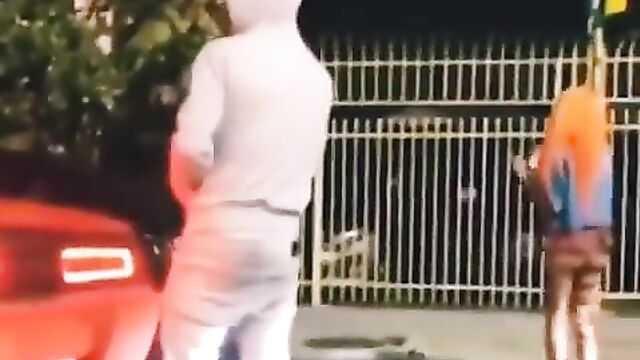 2 women fighting with ass out in public - 4 image