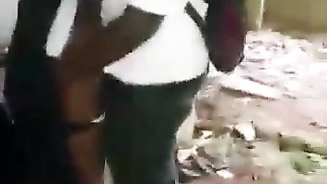 SHS students threesome sex in an uncompleted building - 1 image