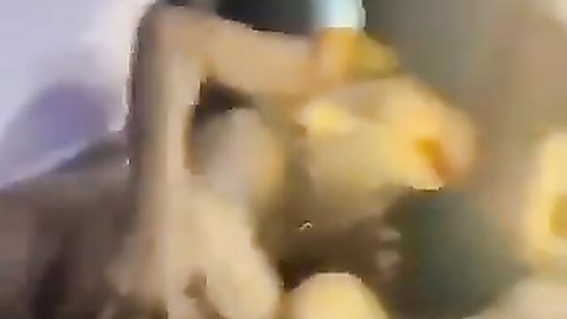 Lagos Lesbians Threesome Sex Tape - 4 image