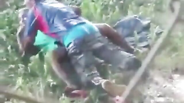 Randy couple having sex on grass in public get a bath - 4 image