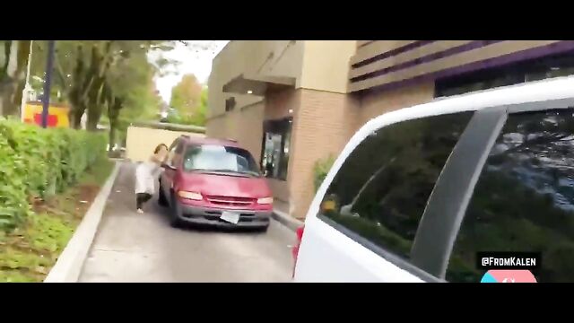Man escapes NAKED, after wife caught him cheating - 4 image